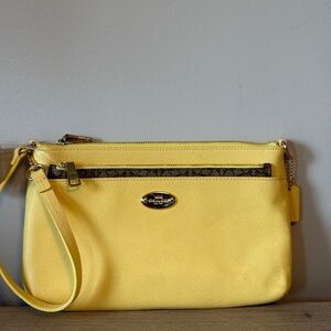 Coach Yellow Saffiano Leather Clutch-C logo Signature Pop Pouch-NWT-Wristlet